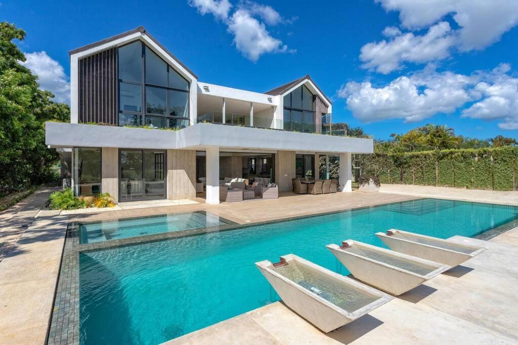 Villa Polos, Prestigious Haven In Casa De Campo La Romana Eksteriør billede